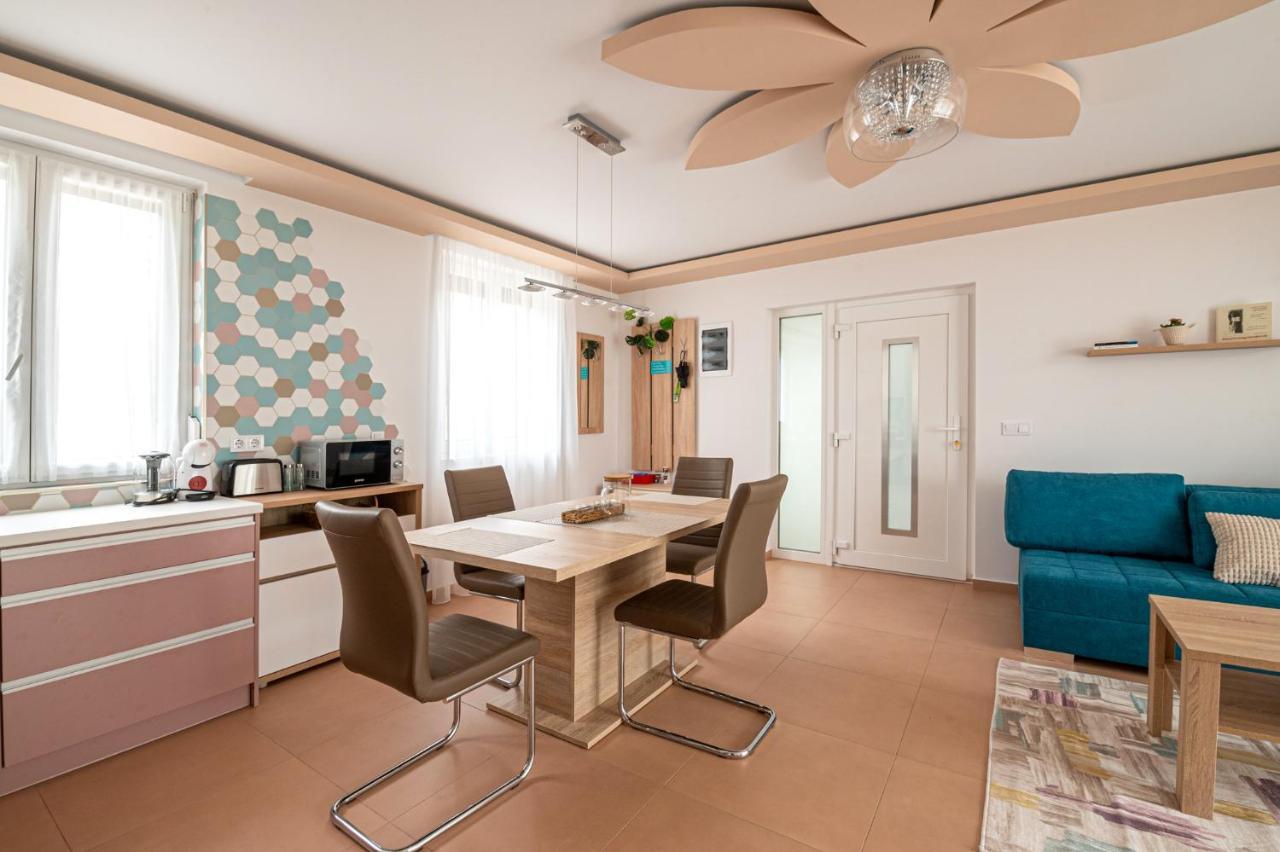 Roze Blue Design Apartments チョパク エクステリア 写真